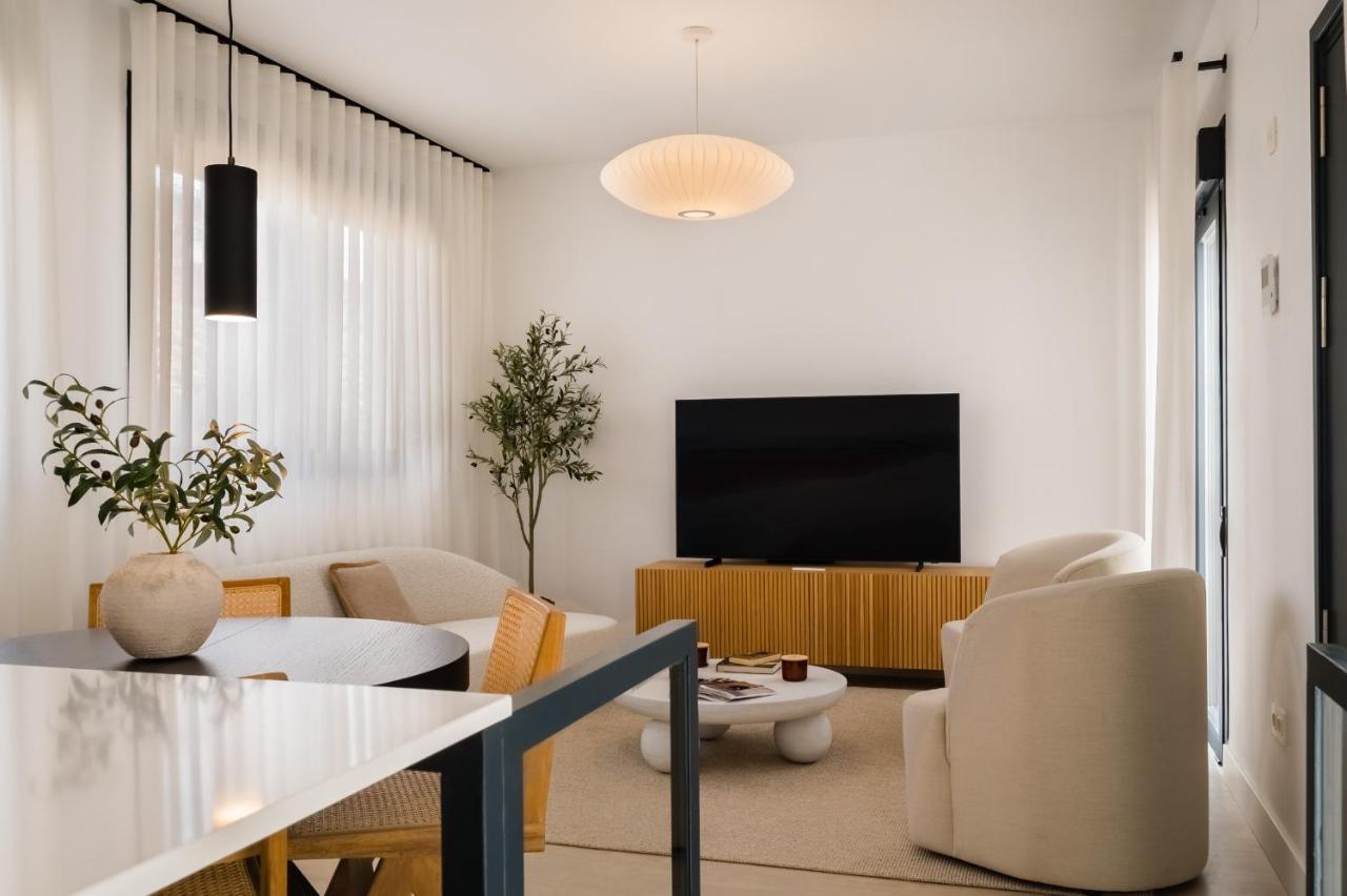 Апартаменты Stylish Designer Duplex-3Beds 2Baths-Puerta Carmona Centro Севилья Экстерьер фото