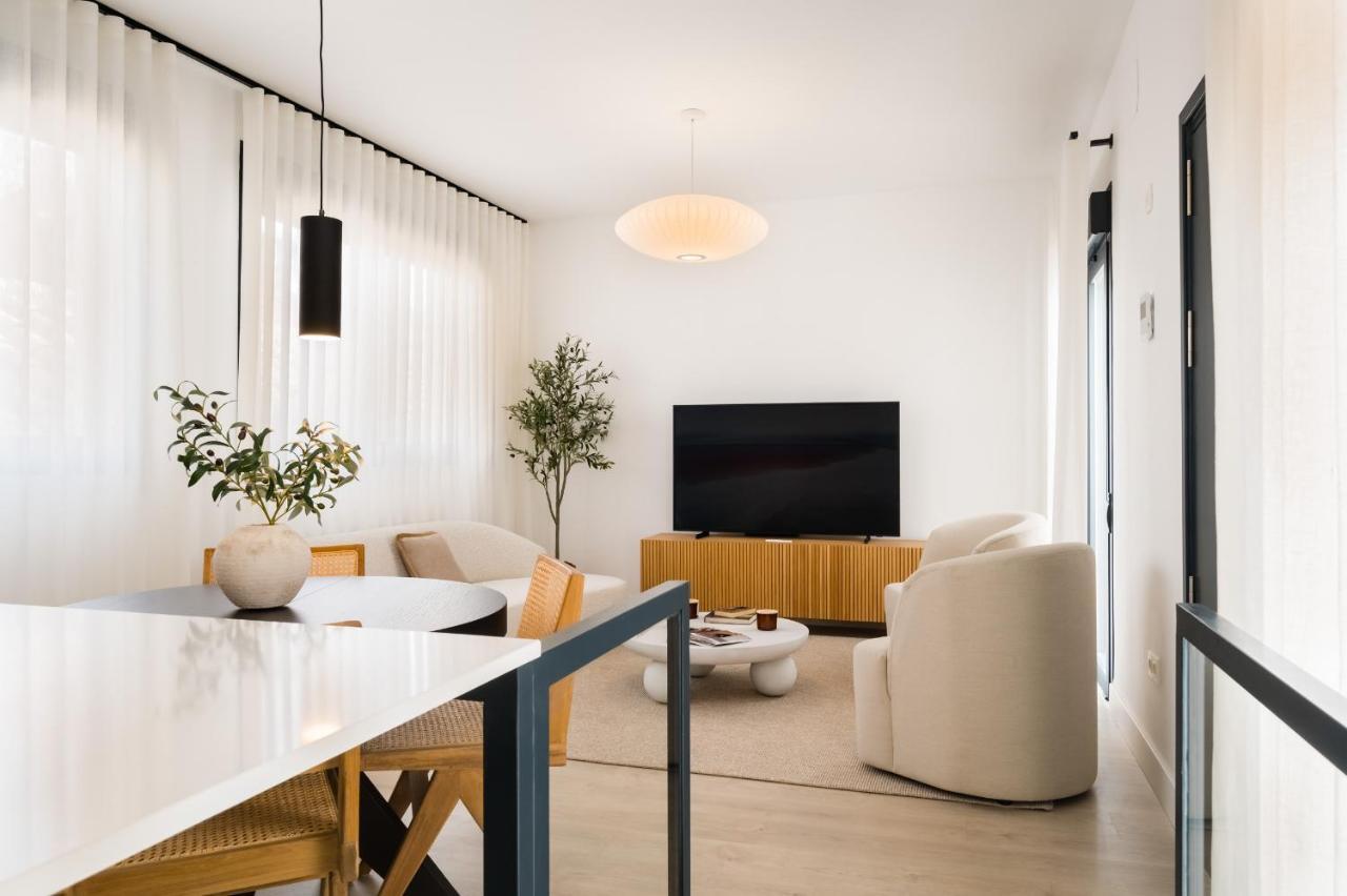 Апартаменты Stylish Designer Duplex-3Beds 2Baths-Puerta Carmona Centro Севилья Экстерьер фото