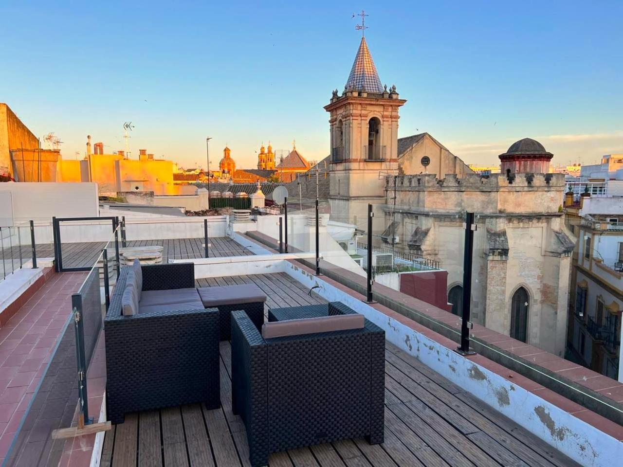 Апартаменты Stylish Designer Duplex-3Beds 2Baths-Puerta Carmona Centro Севилья Экстерьер фото